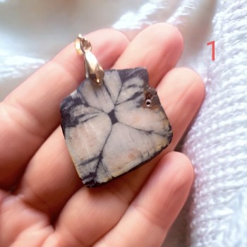 Pendentif pierre naturelle Chiastolite