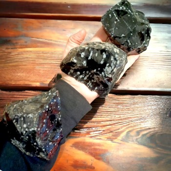 Obsidienne Nevada ou Flocon de neige - Lithothérapie en ligne - Vertus spirituelles de l'obsidienne flocon de neige 2