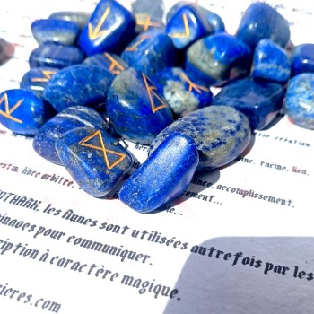 Runes en Lapis lazuli, runes en pierre, runes Futhark, runes vikings 2