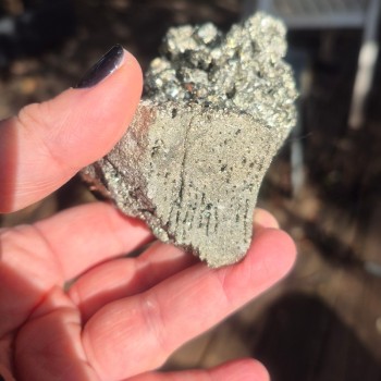 Pyrite sur base, lithothérapie, pierres de collection, pierre solaire, pierre d'ancrage 2