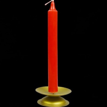 Bougie de rituel teintée dans la masse rouge