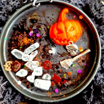 Bougie d’intention La Nuit de Samhain - bougie noire de rituel