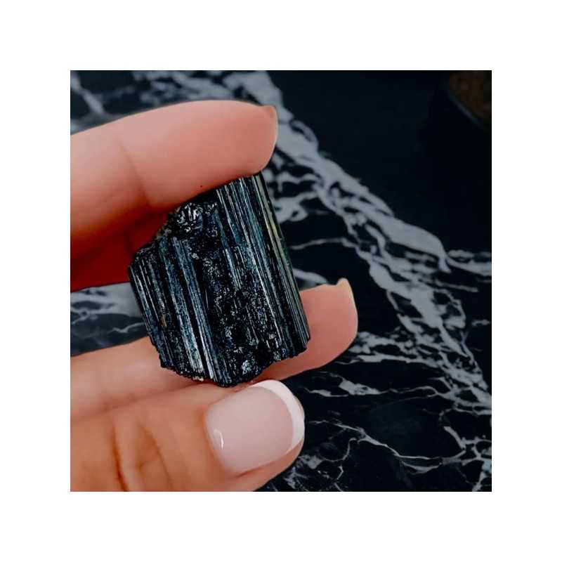 Tourmaline noire - Pierre brute - Lithothérapie en ligne - Vertus spirituelles de la Tourmaline