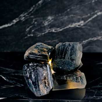 Tourmaline noire - Pierre brute - Lithothérapie en ligne - Vertus spirituelles de la Tourmaline 2