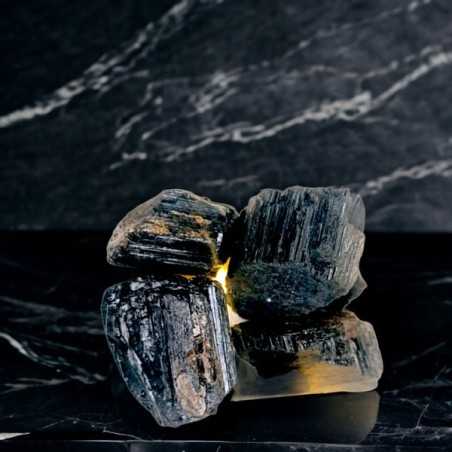 Tourmaline noire - Pierre brute - Lithothérapie en ligne - Vertus spirituelles de la Tourmaline
