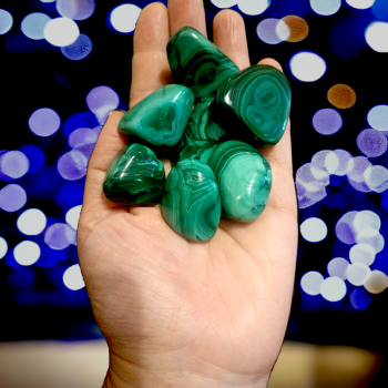Malachite - Pierre roulée |  Lithothérapie | La Malle aux Sorcières