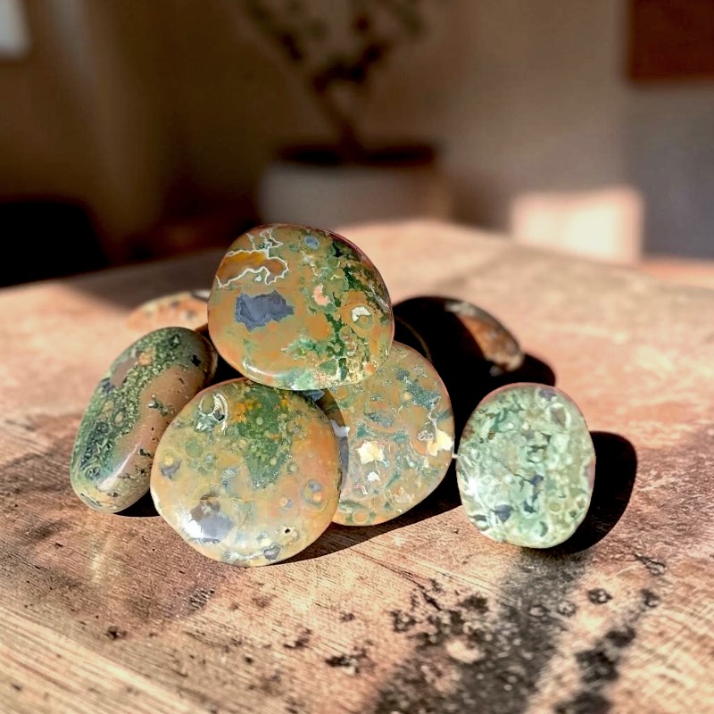 Méditation avec le quartz rose – La Malle aux Sorcières